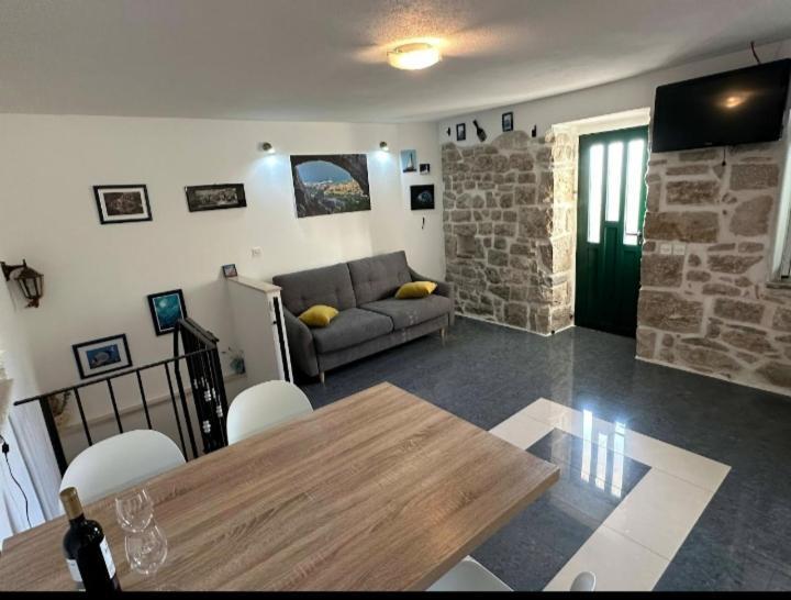 Apartmani Dalmacija Брела Экстерьер фото