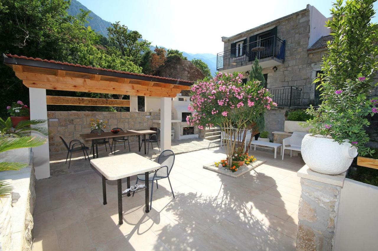 Apartmani Dalmacija Брела Экстерьер фото