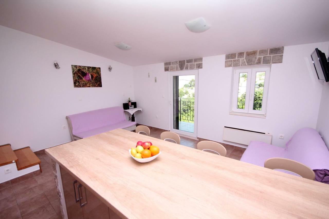 Apartmani Dalmacija Брела Экстерьер фото