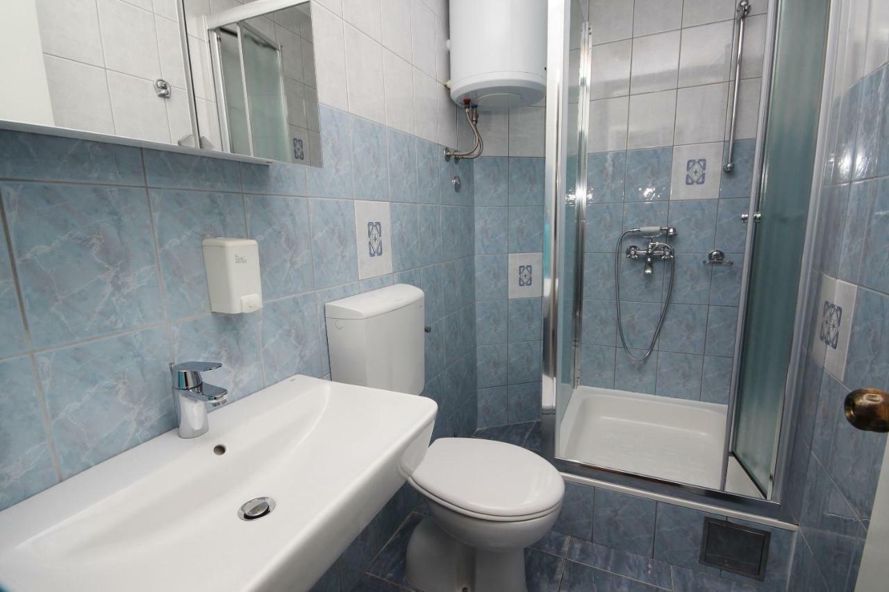Apartmani Dalmacija Брела Экстерьер фото
