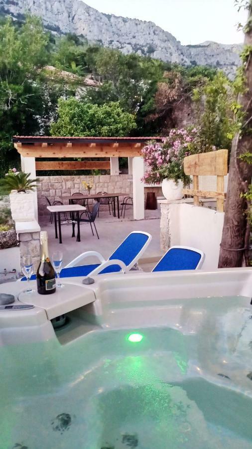 Apartmani Dalmacija Брела Экстерьер фото